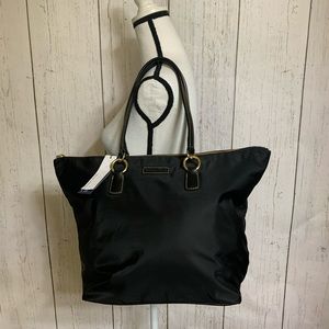 Dooney & Bourke black tote NWT